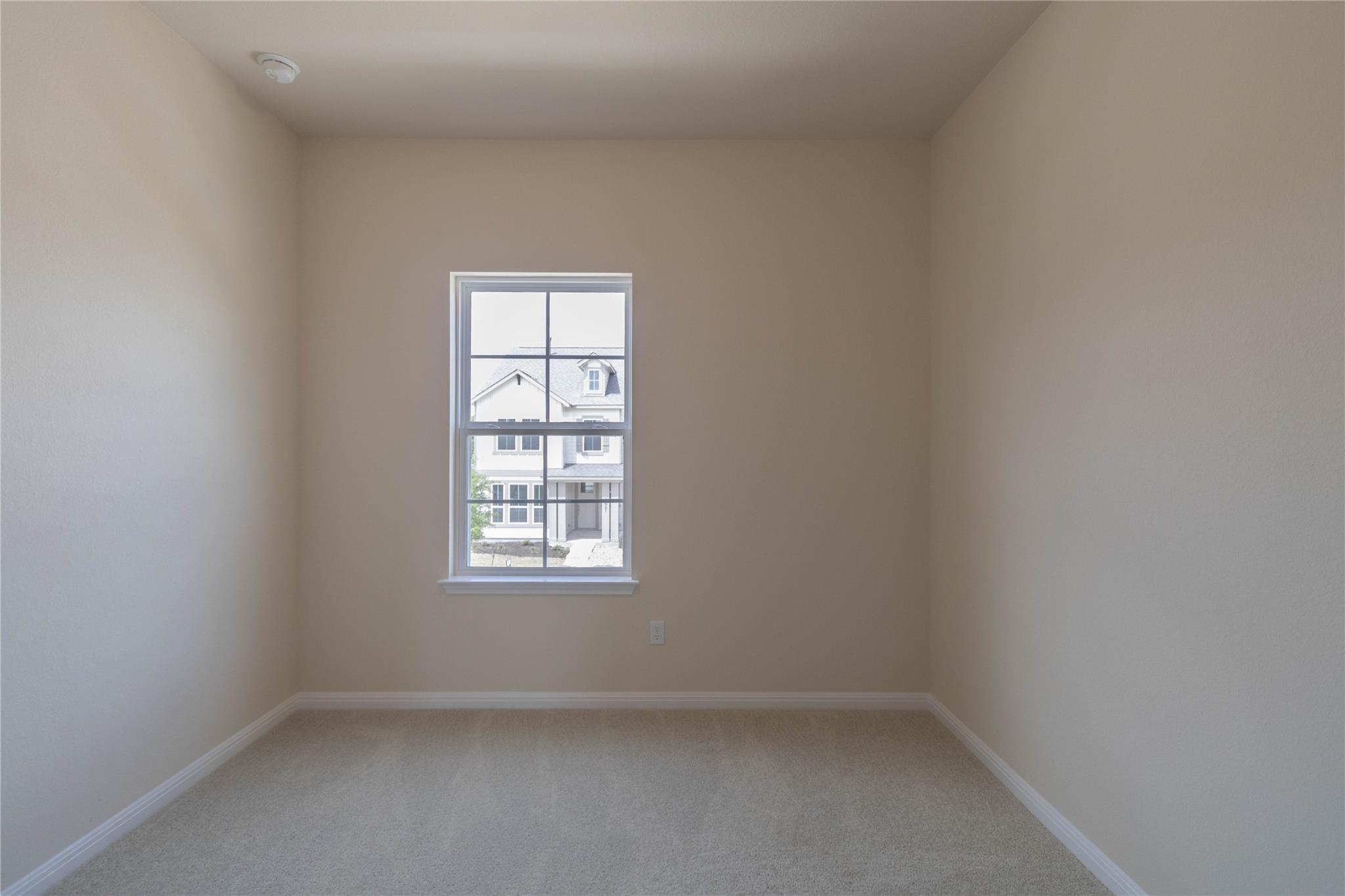 1660 Coral Sunrise Trl Property Photo 15