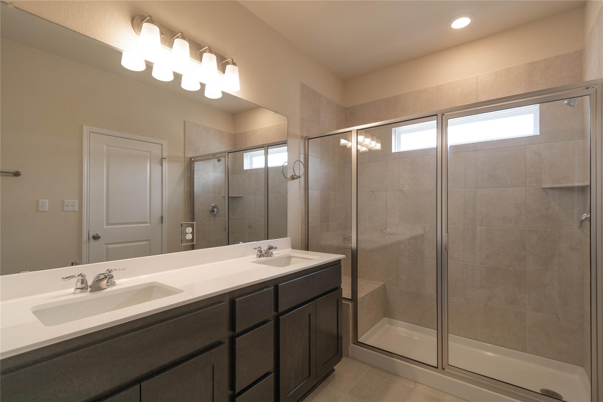 1660 Coral Sunrise Trl Property Photo 21