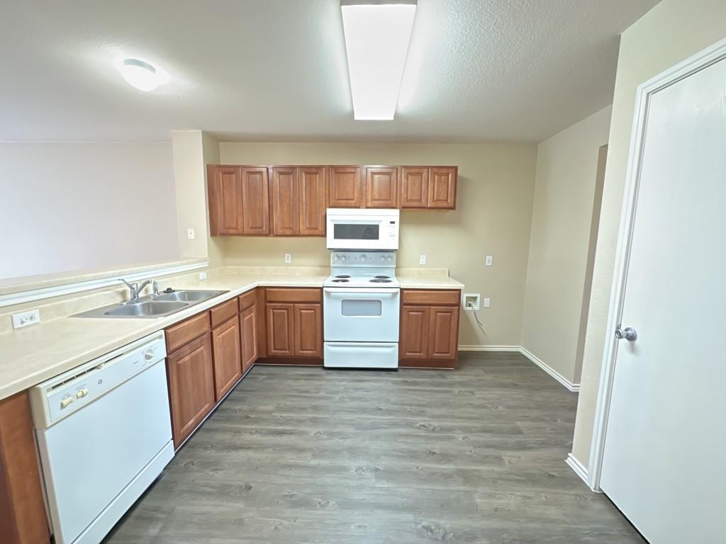 1000 Bluff Meadow Cv Property Photo 5