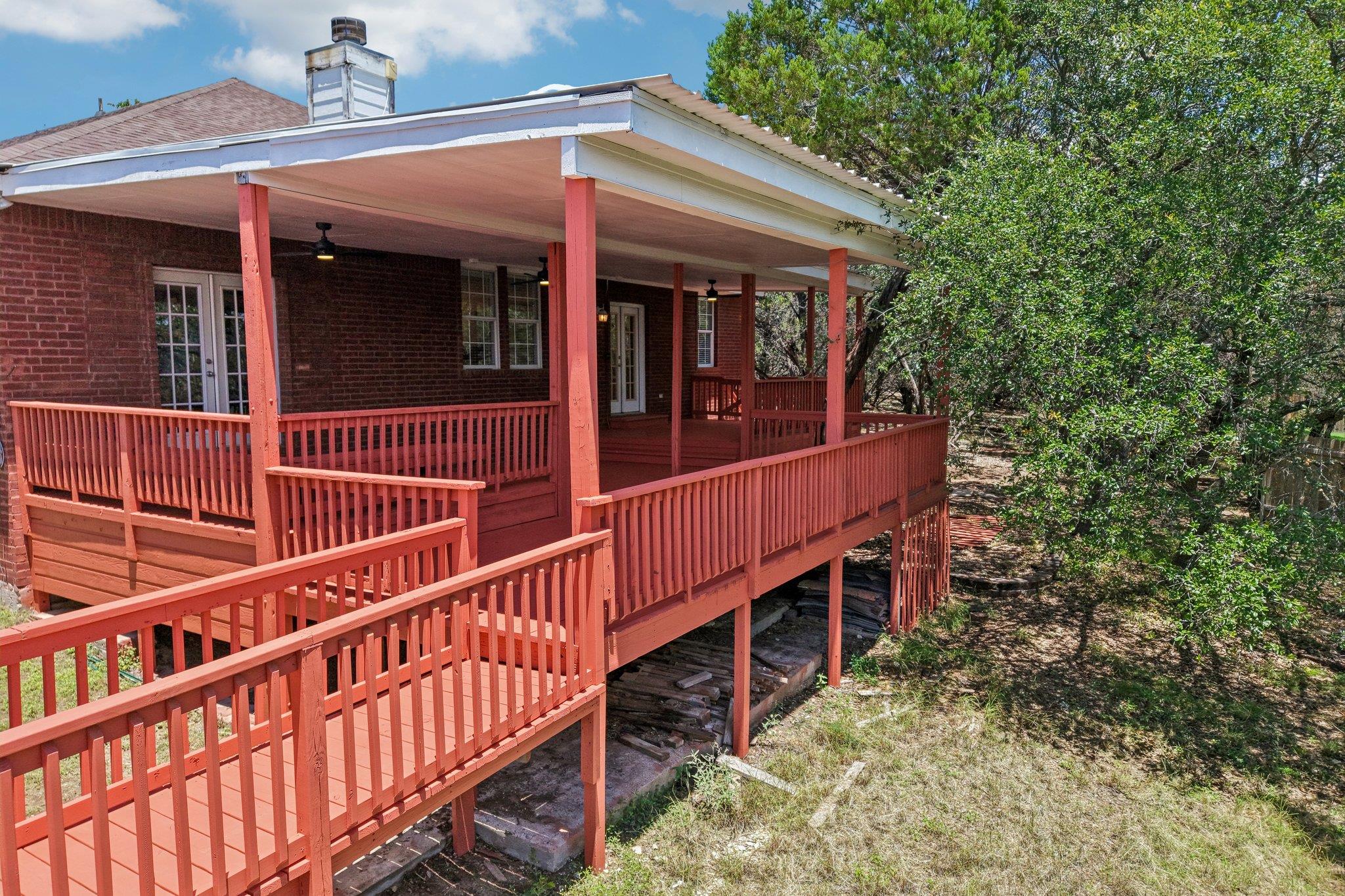 20609 Bridal Path Rd Property Photo 10