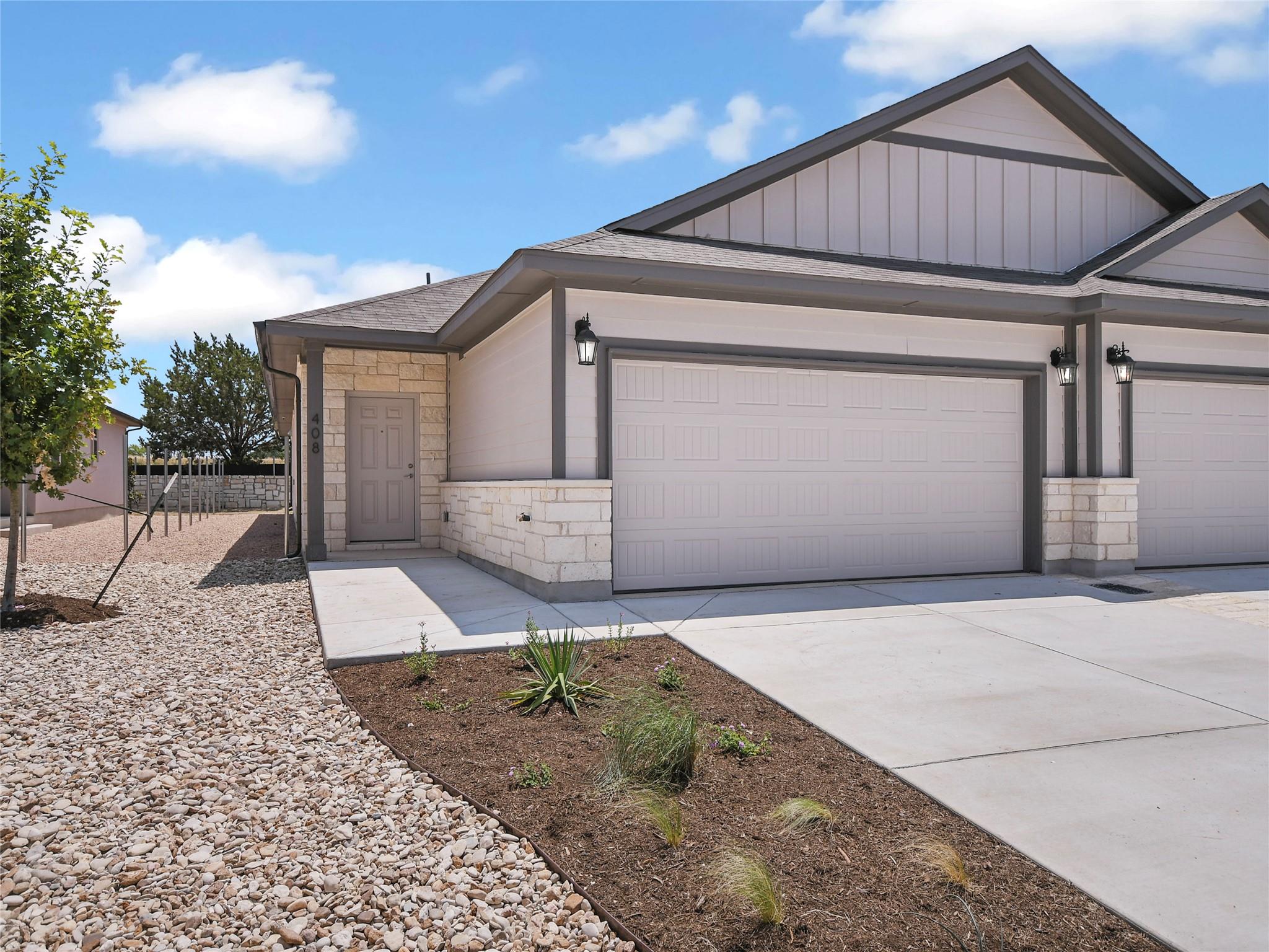 408 Parkline Dr Property Photo 1
