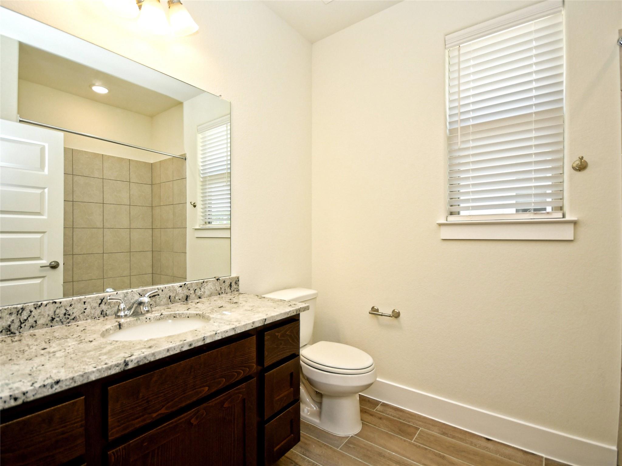 408 Parkline Dr Property Photo 22