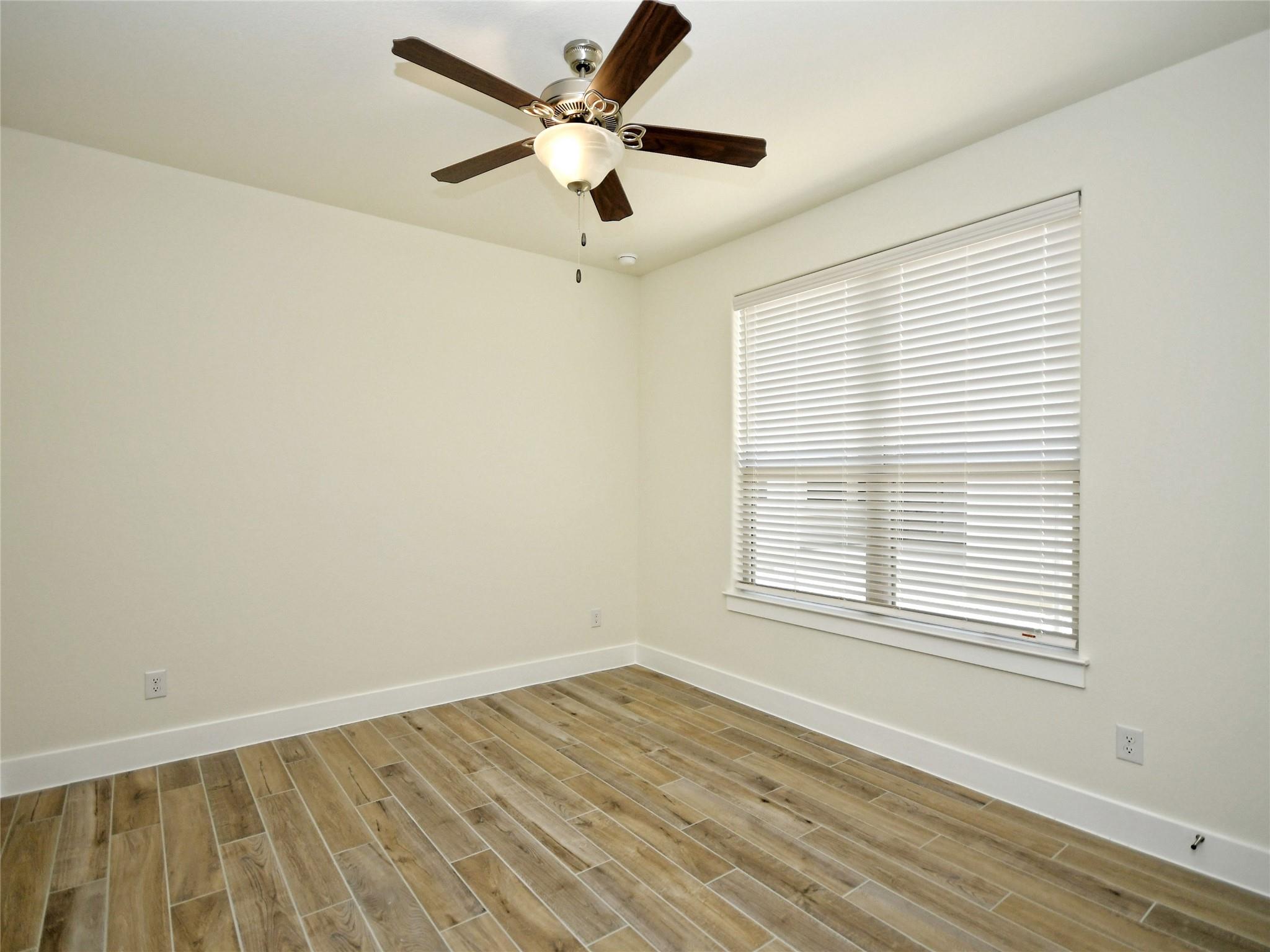 408 Parkline Dr Property Photo 23