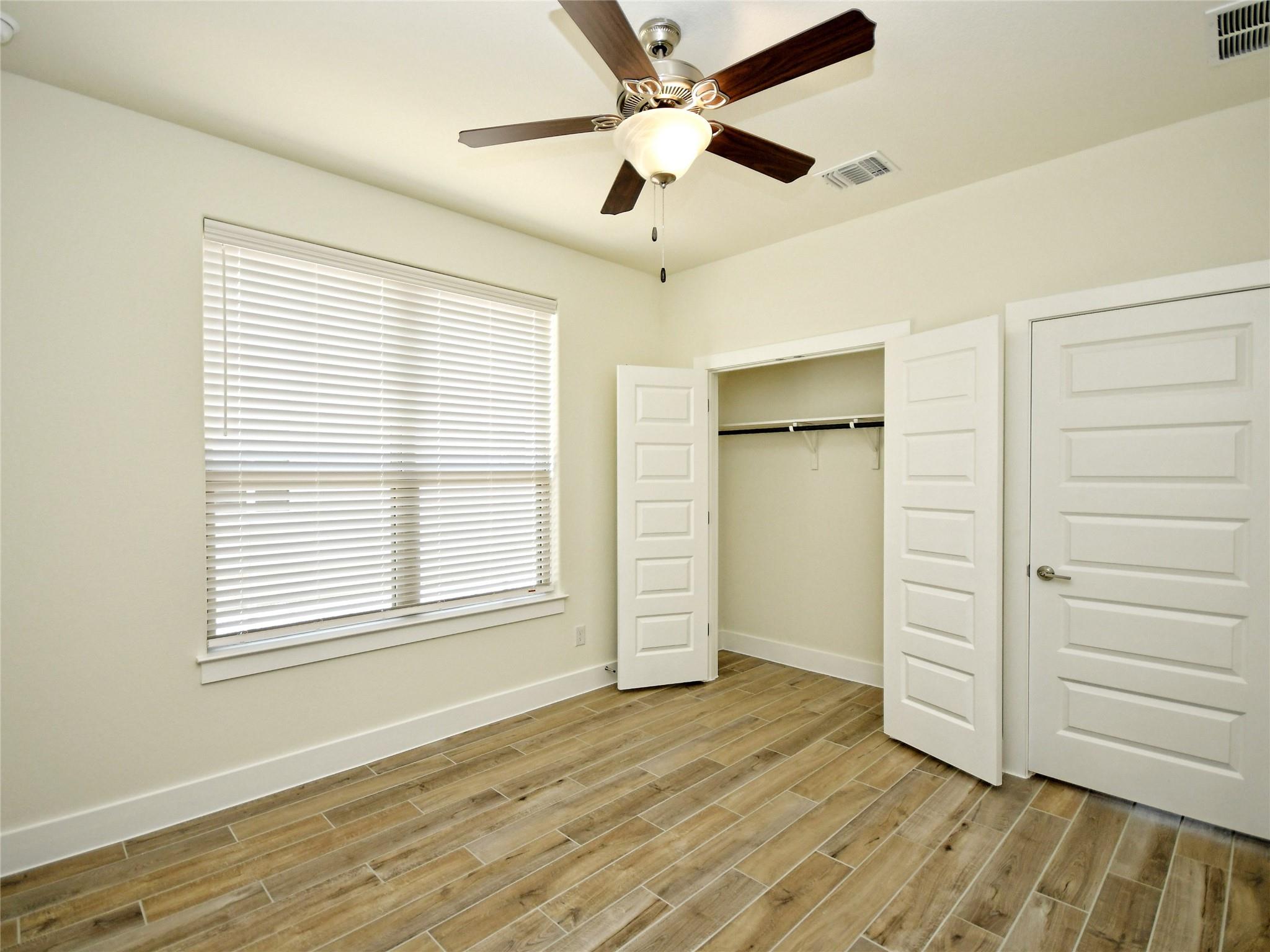 408 Parkline Dr Property Photo 24