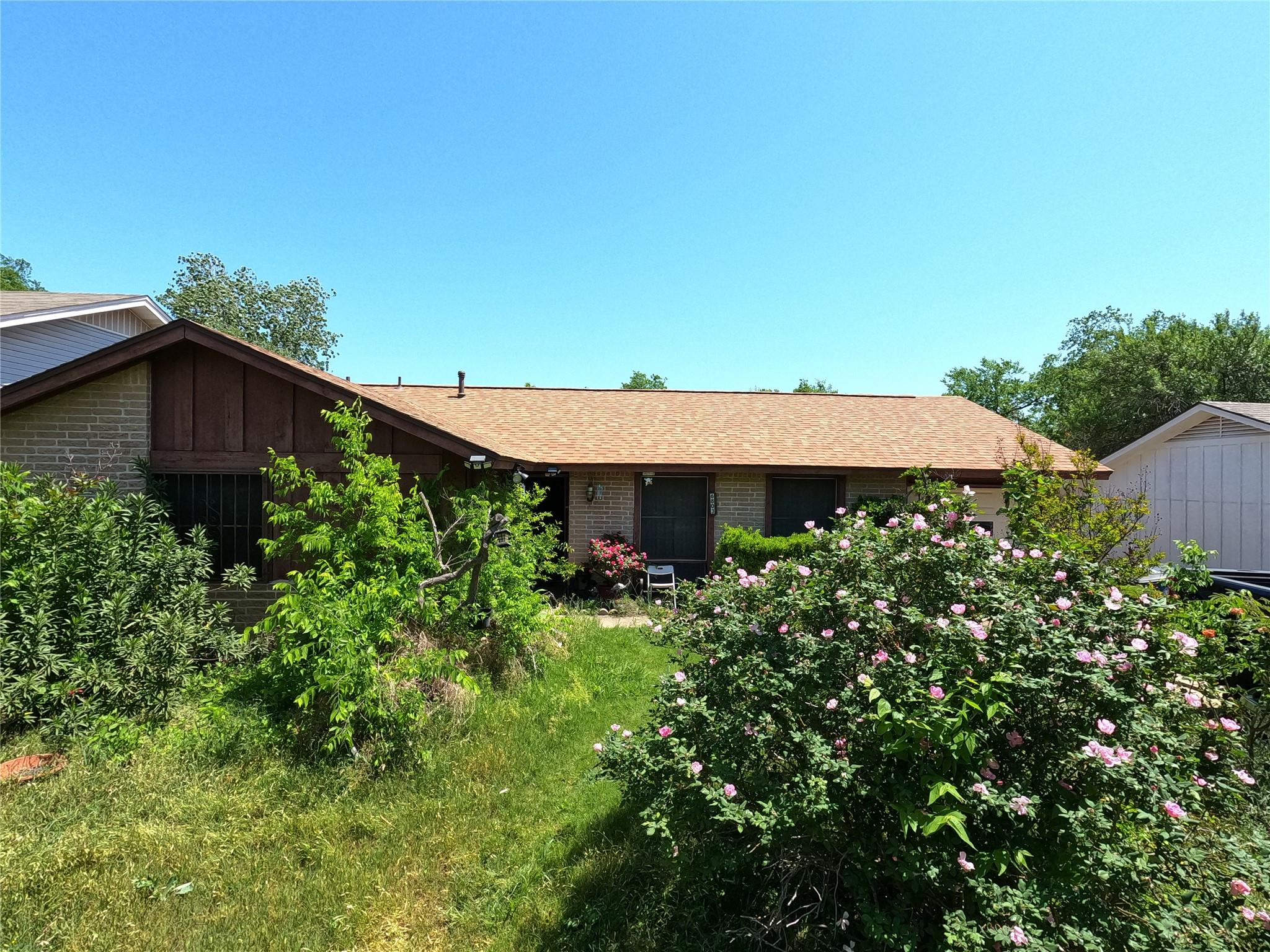 6803 Hillcroft Dr Property Photo 1