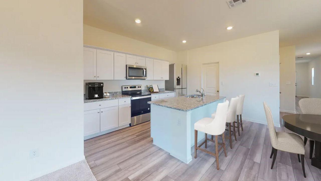16108 Larustinus St Property Photo 3
