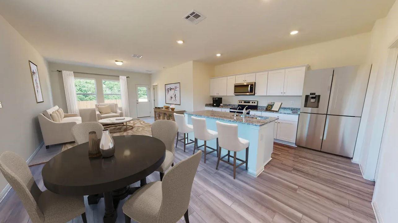 16108 Larustinus St Property Photo 4