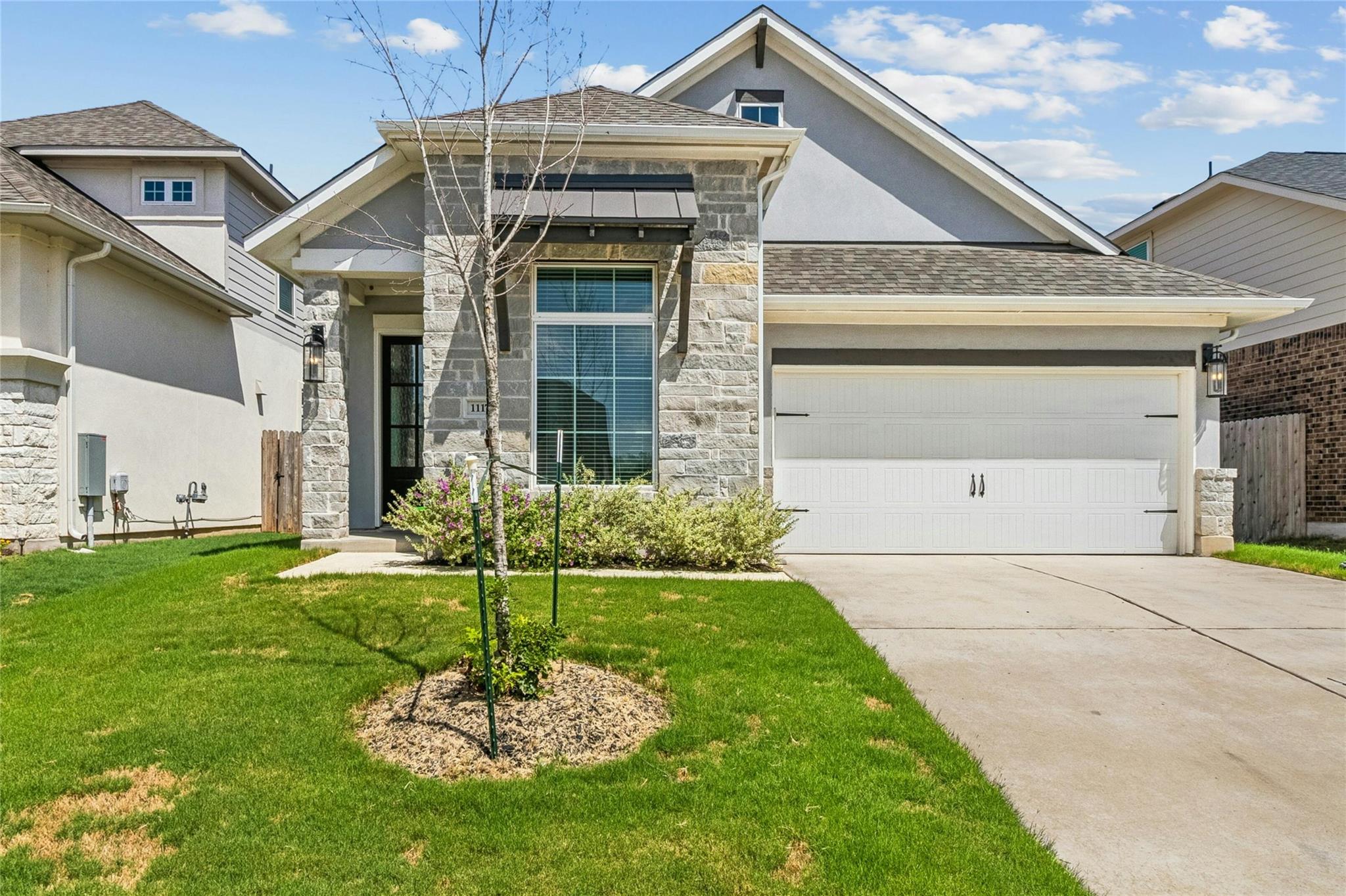 1117 Blue Oak Blvd Property Photo 1