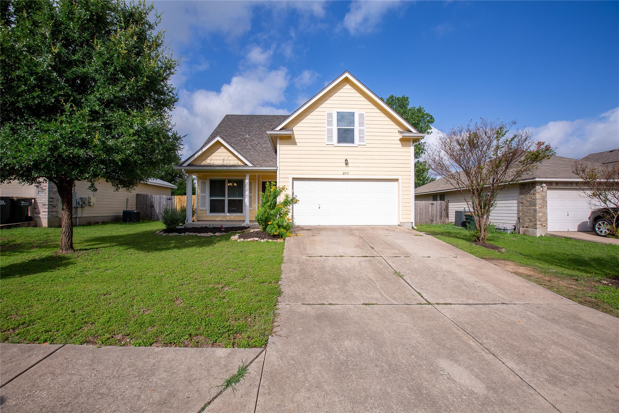 2571a Georgian Dr Property Photo 1