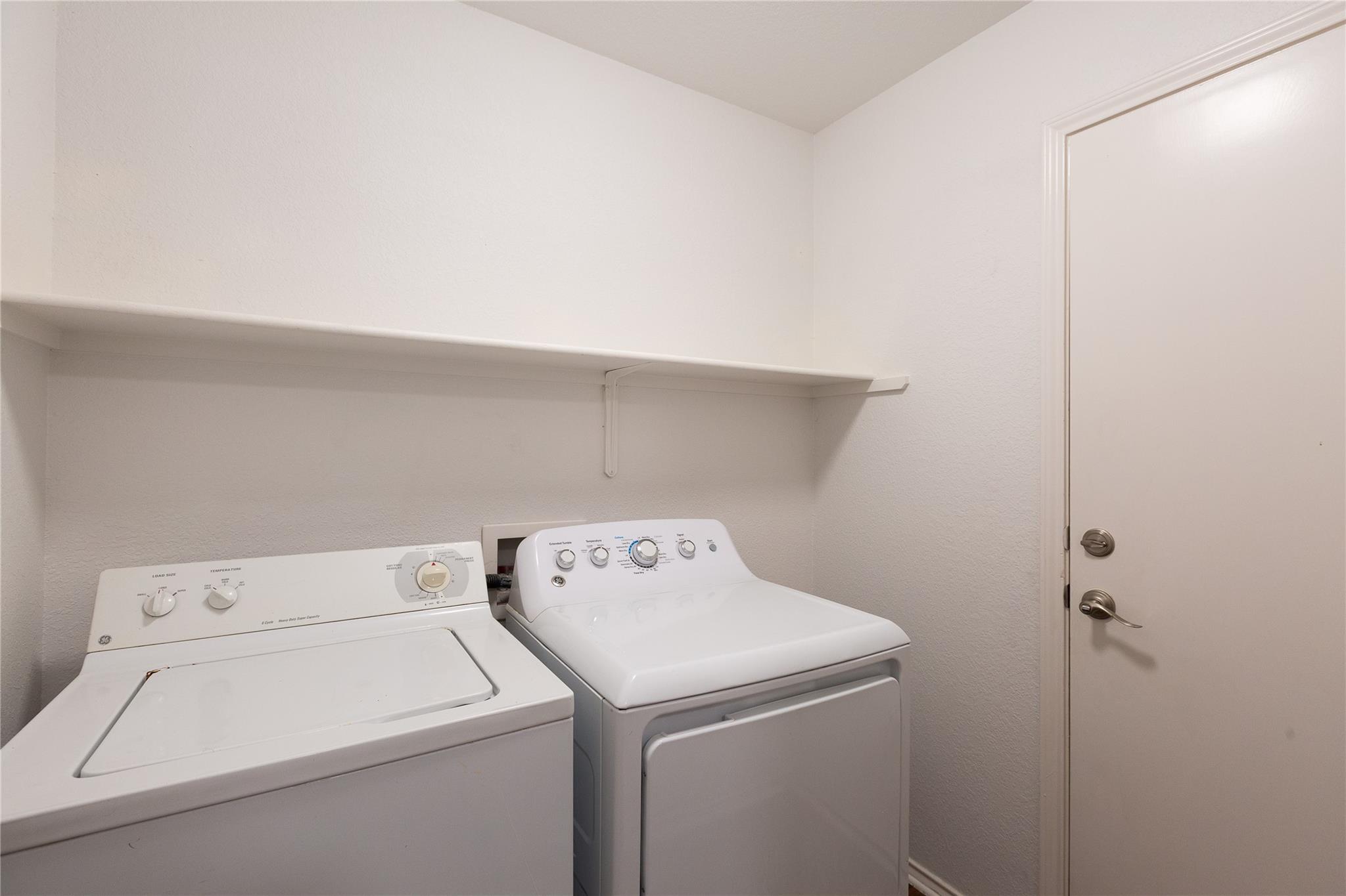 2571a Georgian Dr Property Photo 11