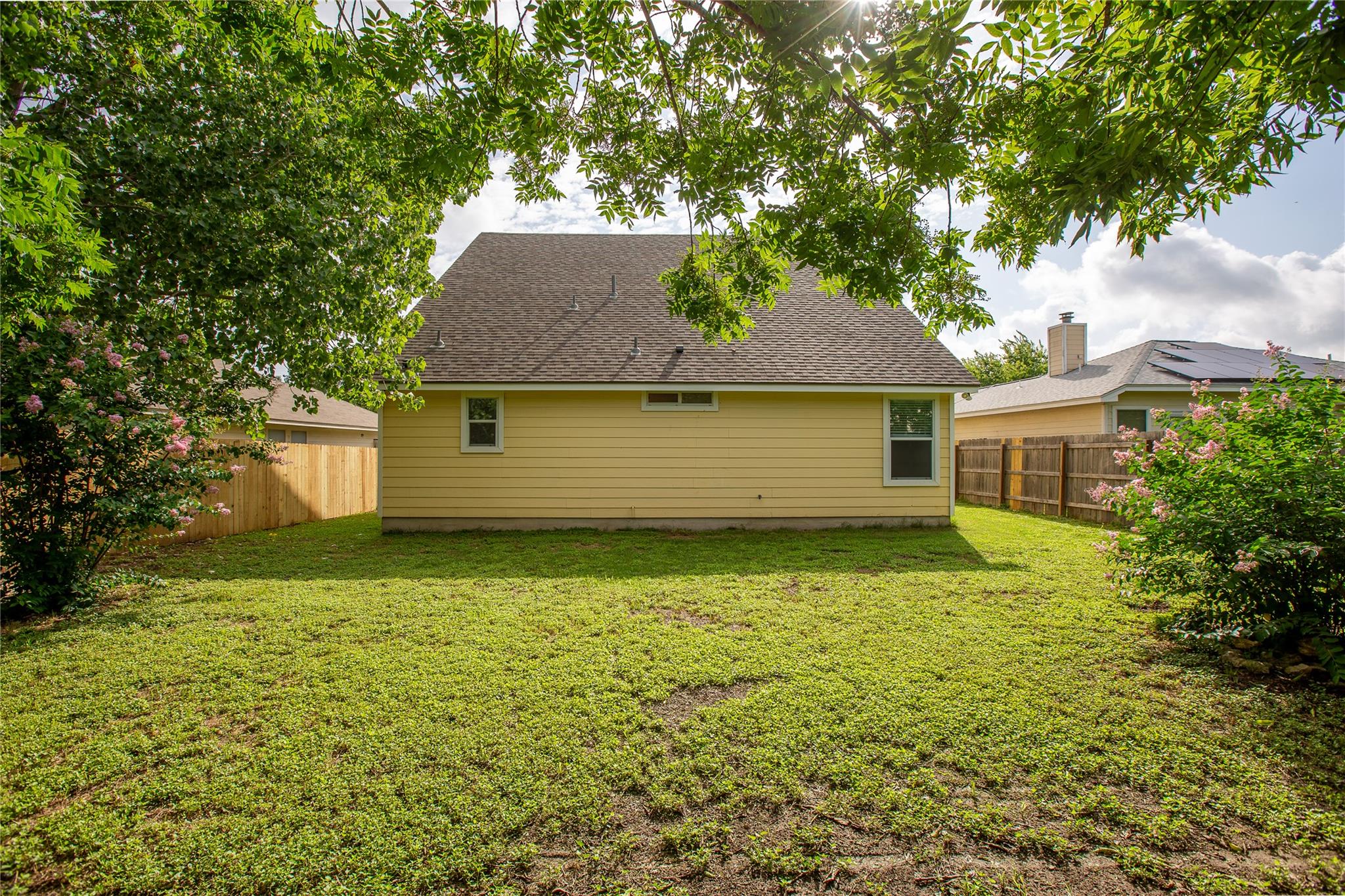 2571a Georgian Dr Property Photo 13