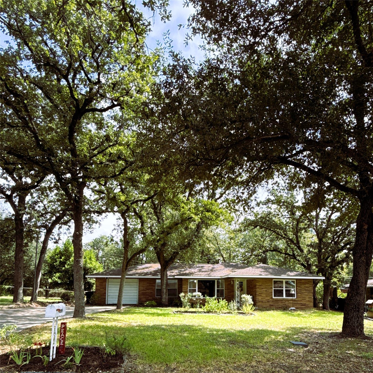 2105 Vogel Ave Property Photo 27