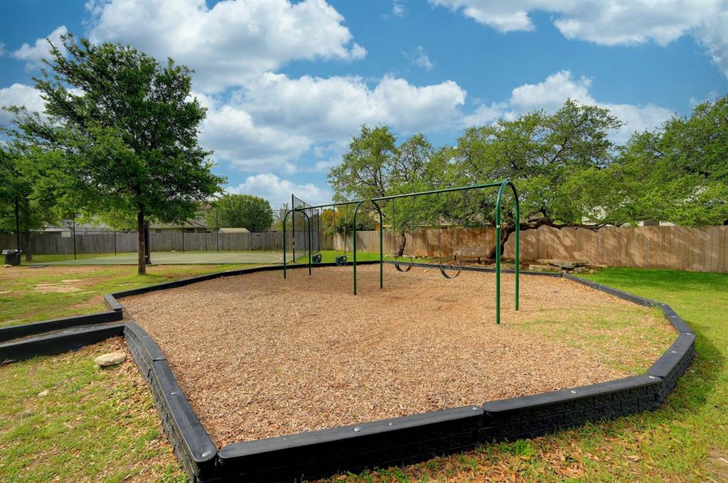 1161 Stone Forest Trl Property Photo 35