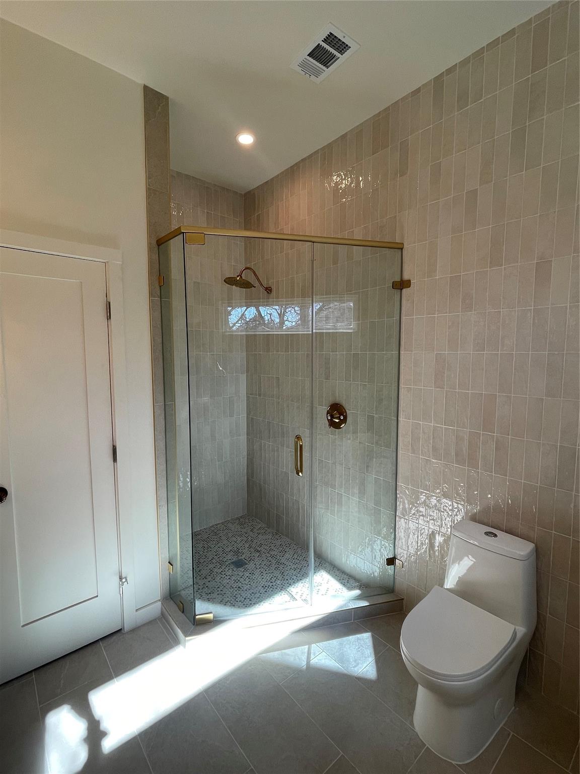 1207 Lexington St Property Photo 9