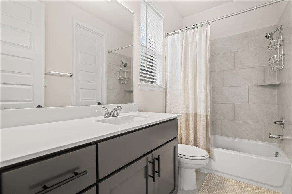120 Plumbago Loop Property Photo 7