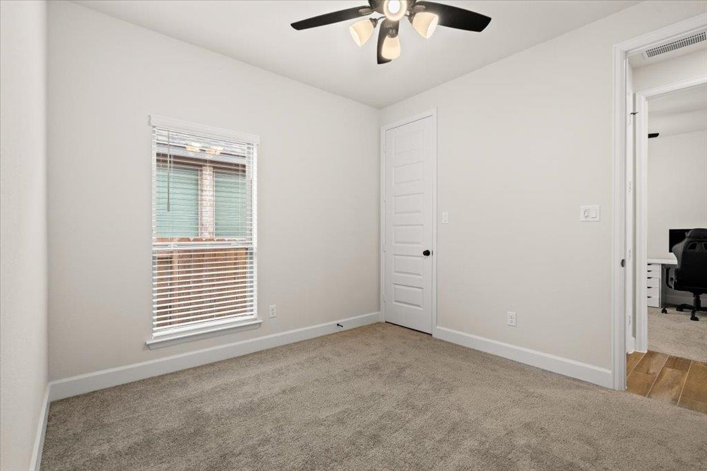 120 Plumbago Loop Property Photo 23