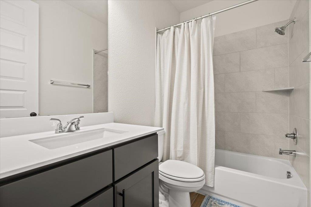 120 Plumbago Loop Property Photo 24