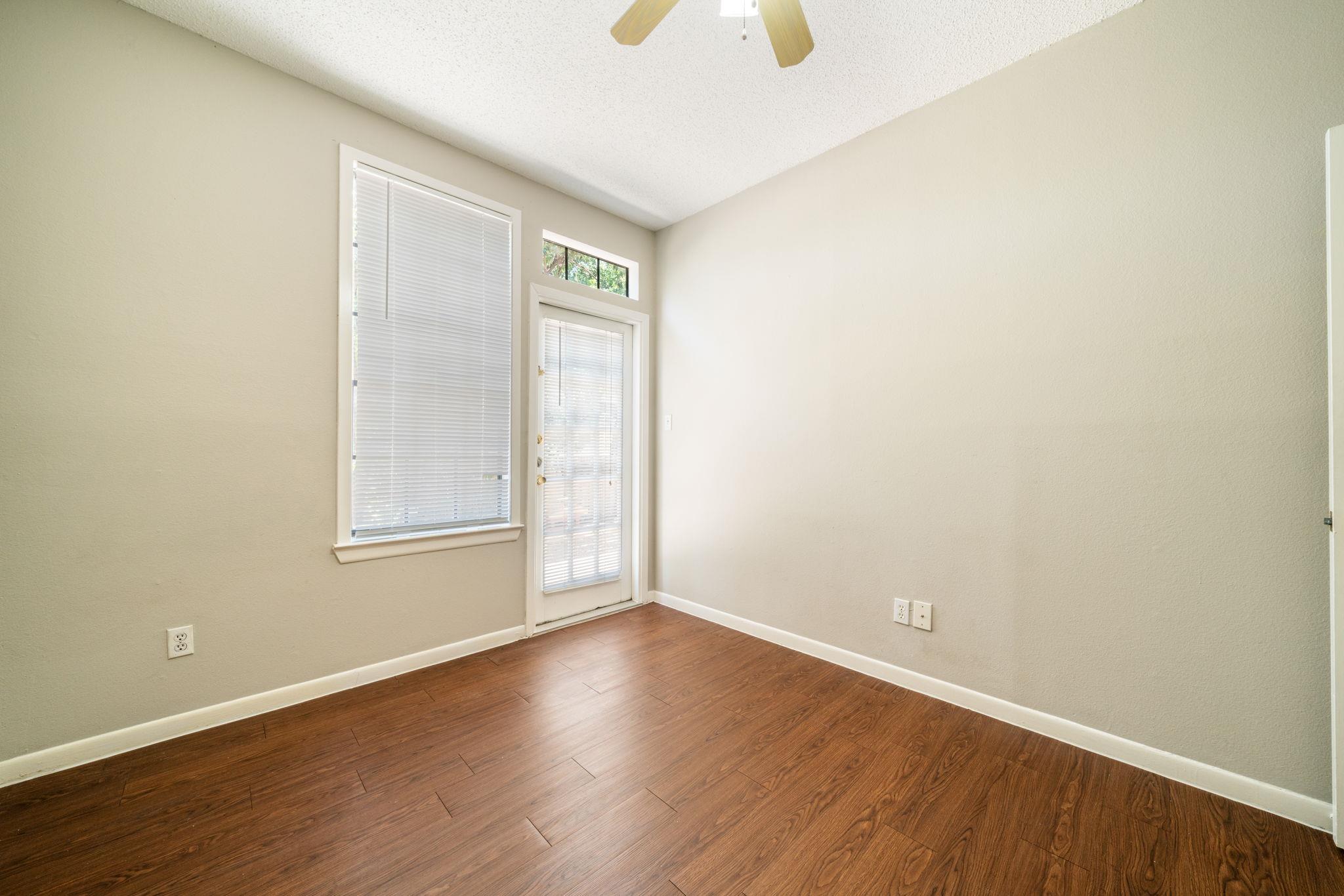 2300 Leon St #101 Property Photo 24