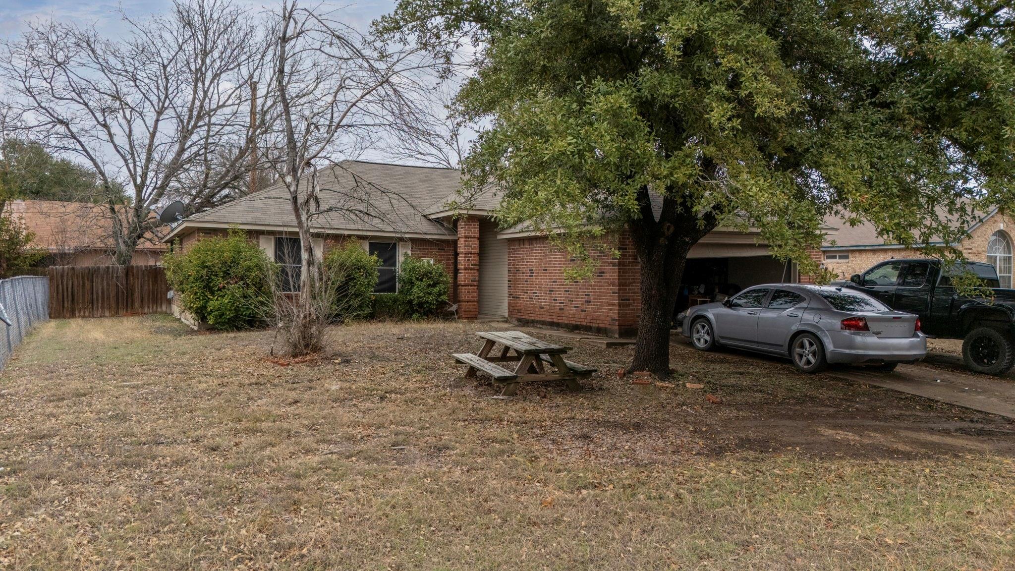1006 Cottonbowl Dr Property Photo