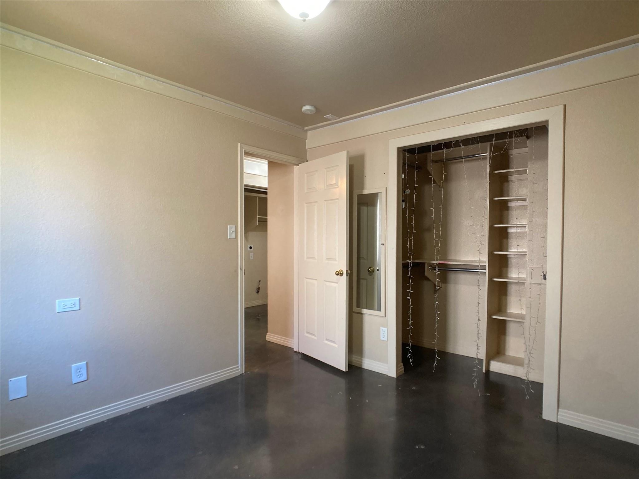 1009 Grey Castle Dr Property Photo 17