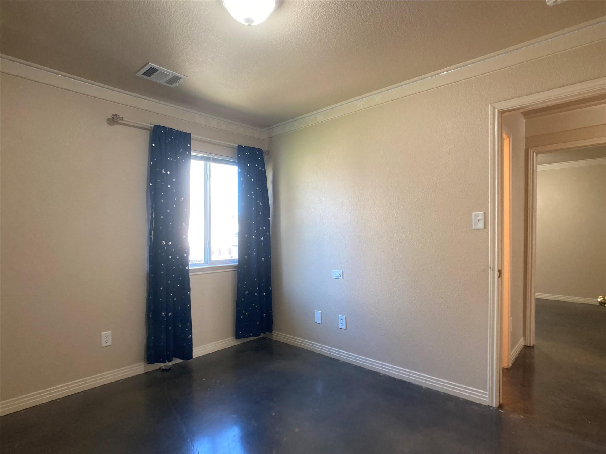 1009 Grey Castle Dr Property Photo 18