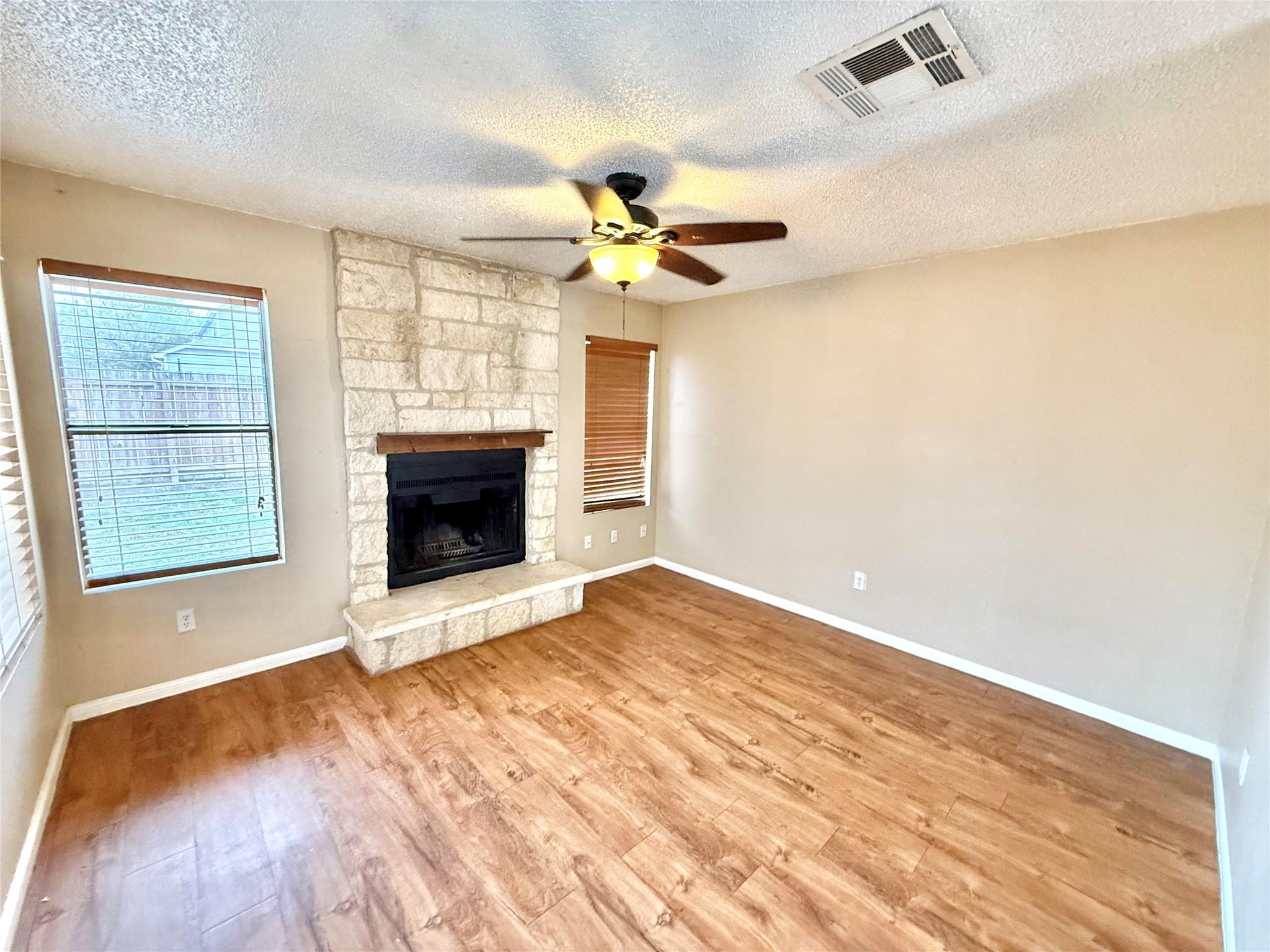 8811 Schick Rd #b Property Photo 2