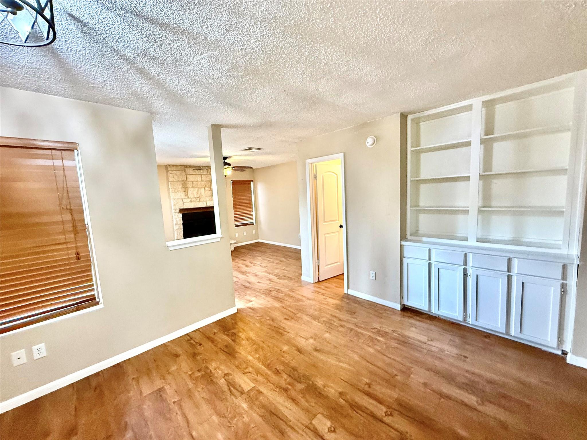 8811 Schick Rd #b Property Photo 4