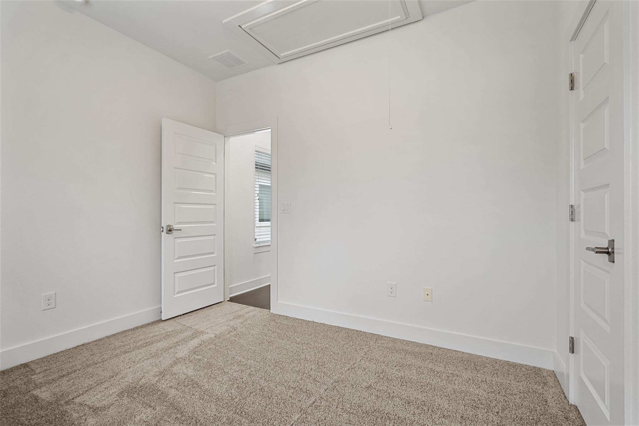 3715 Munson St Property Photo 16
