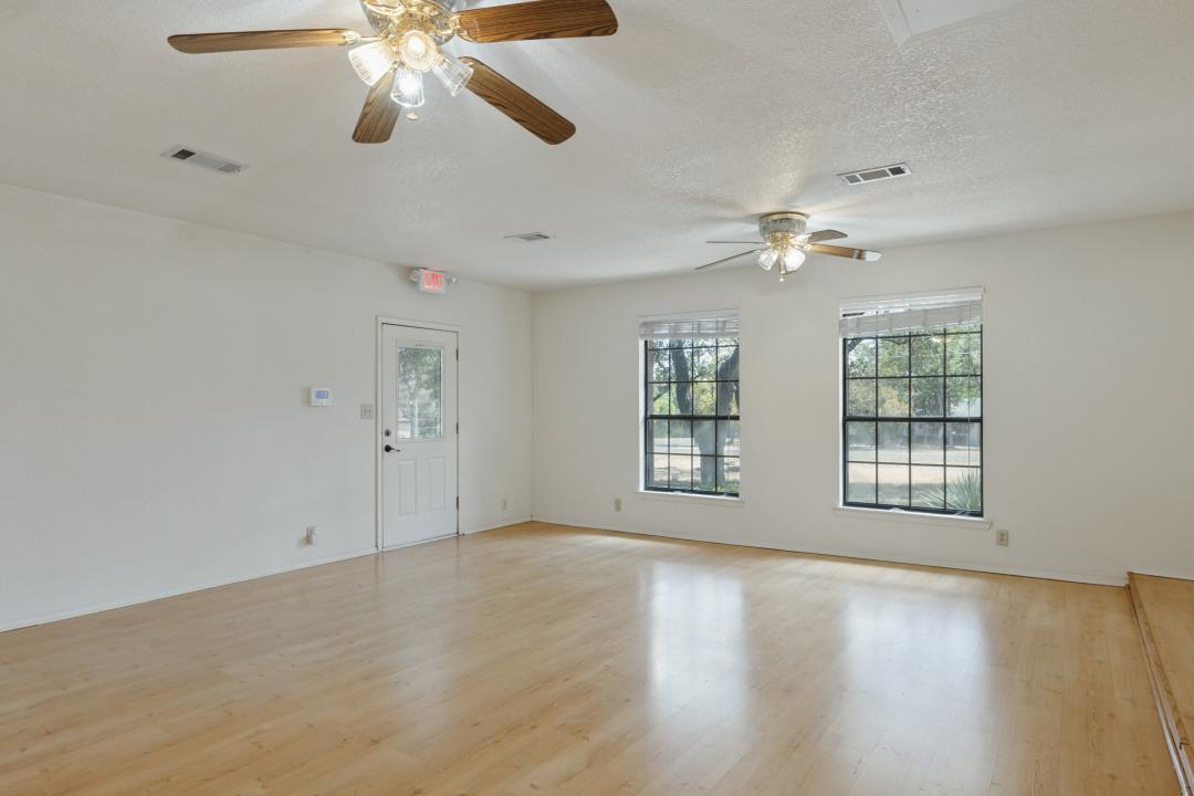300 W Sequoia Spur Property Photo 4