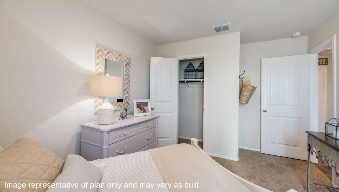 418 Gallaher Bnd Property Photo 11