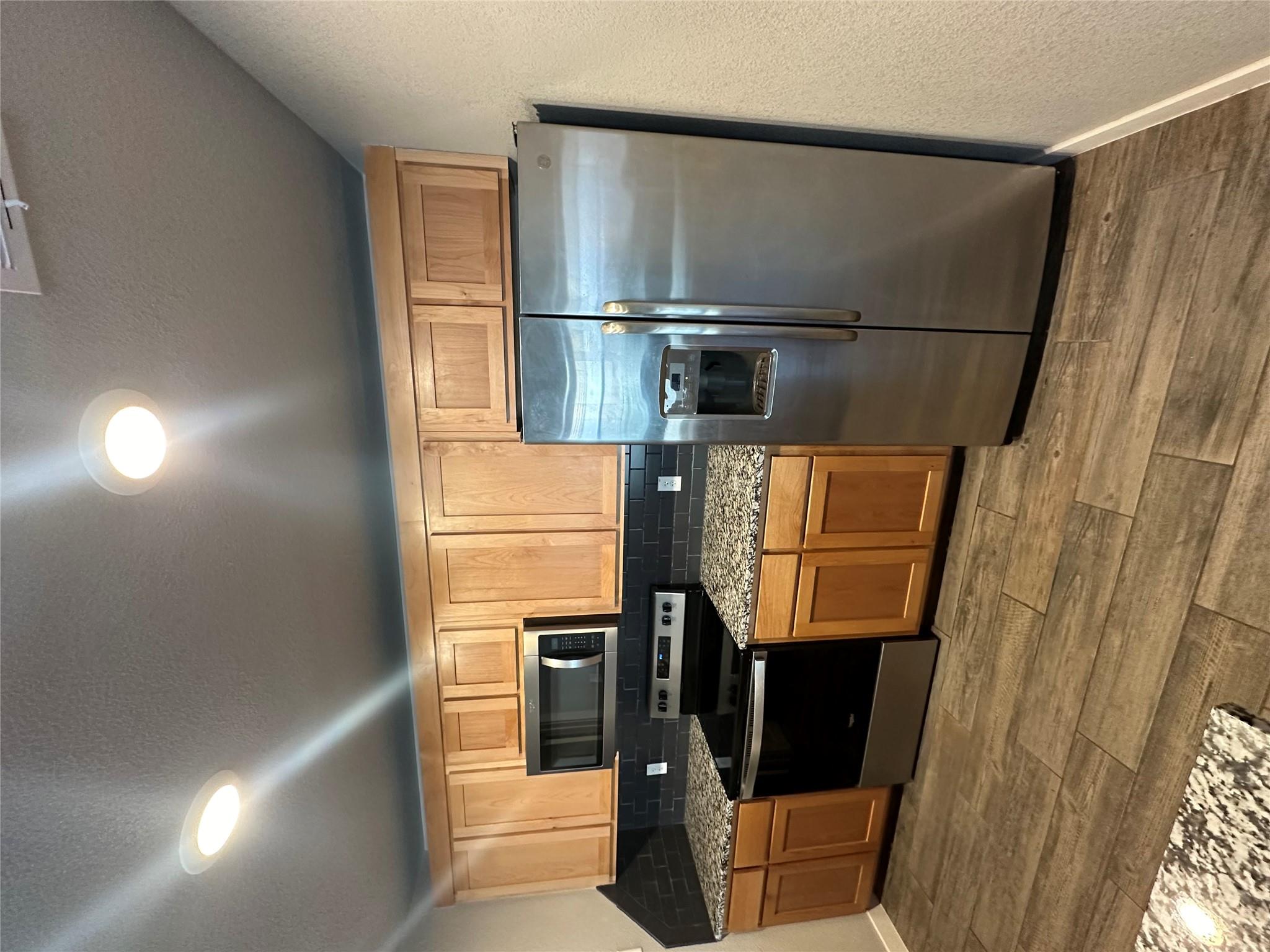 3102 Stonewall Dr #b Property Photo 6