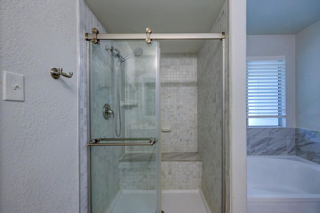 16608 Shipshaw River Dr Property Photo 18