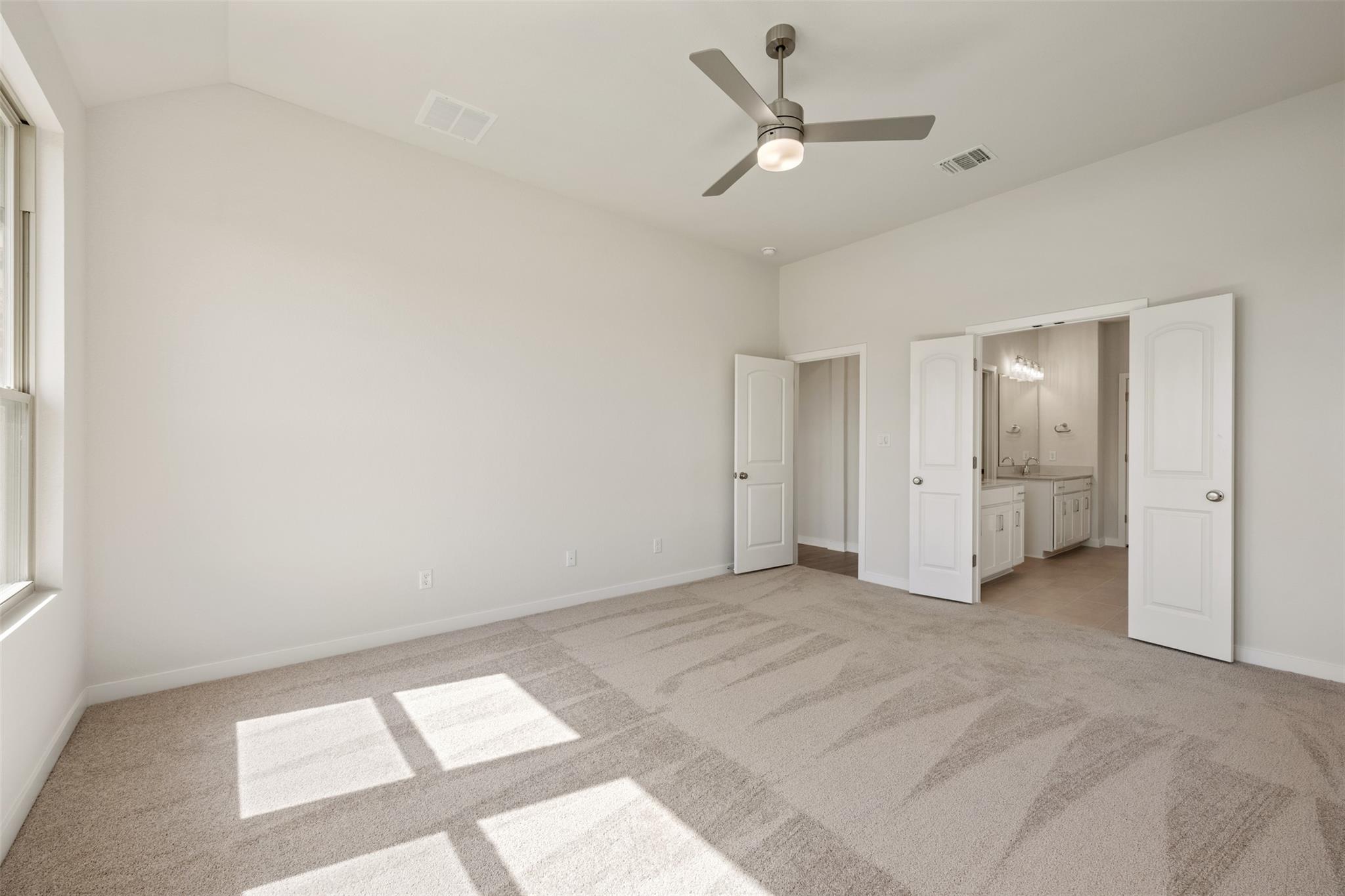 509 Redding Way Property Photo 21