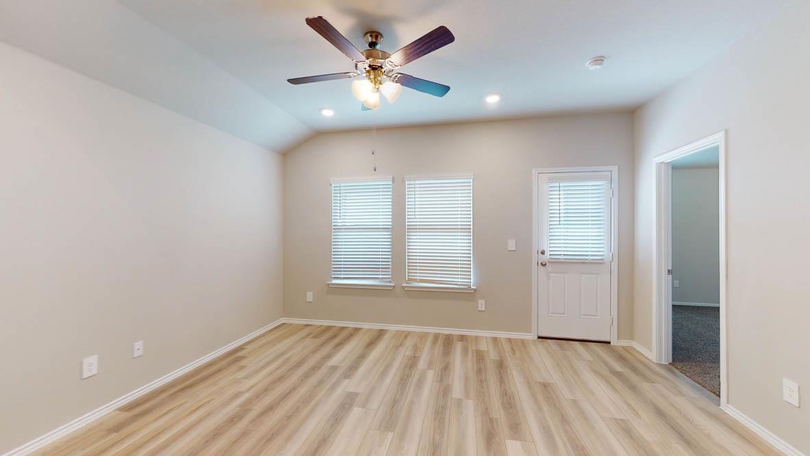 2429 Bee Creek Dr Property Photo 12