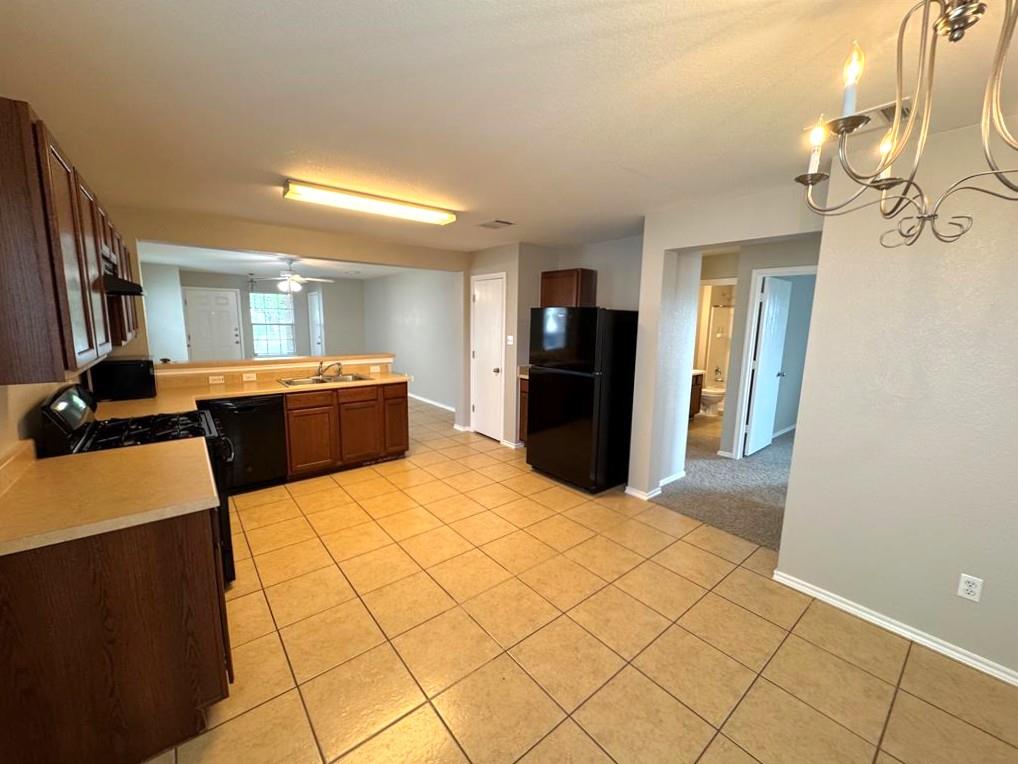 6733 Plains Crest Dr Property Photo 5
