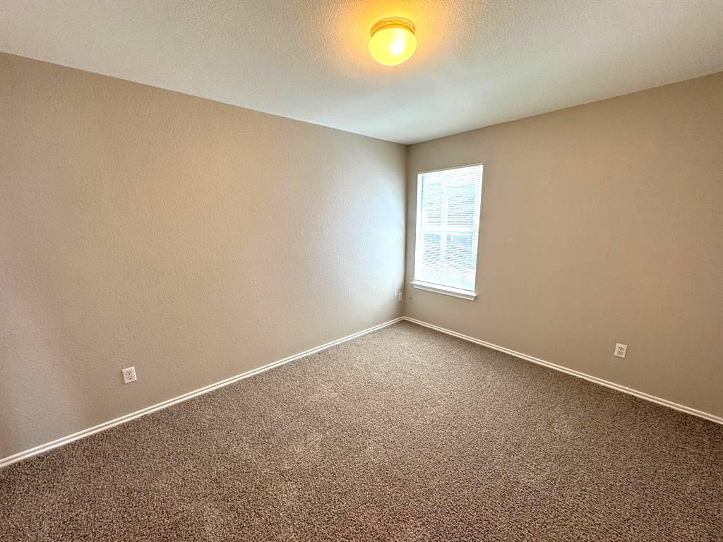 6733 Plains Crest Dr Property Photo 13