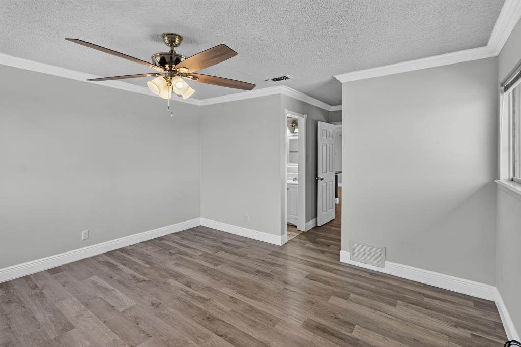 8602 Colonial Dr Property Photo 20