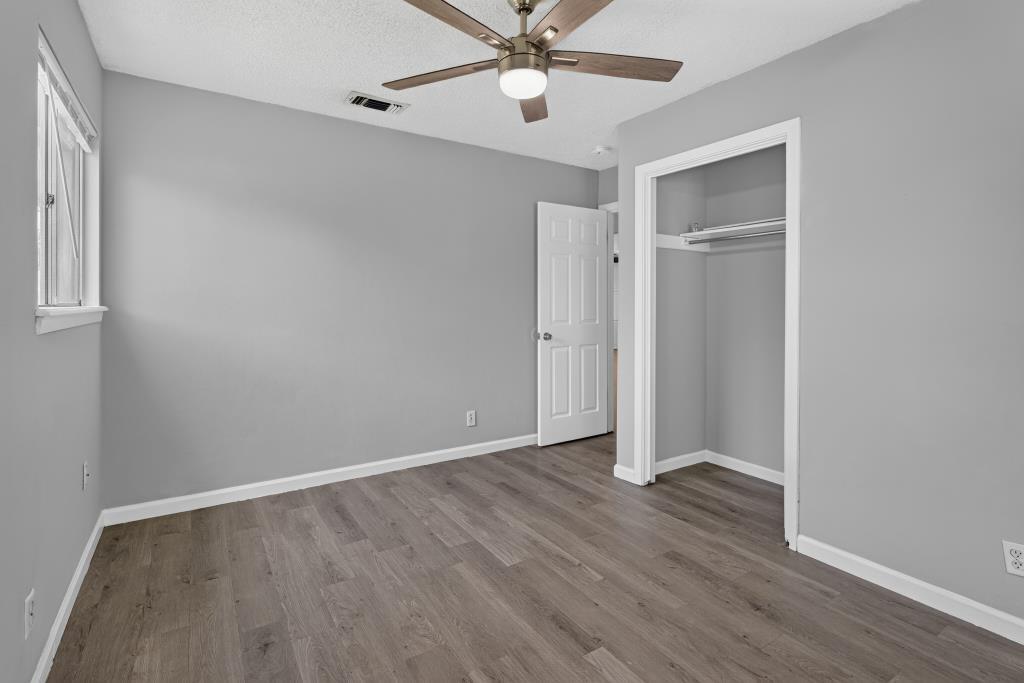 8602 Colonial Dr Property Photo 25