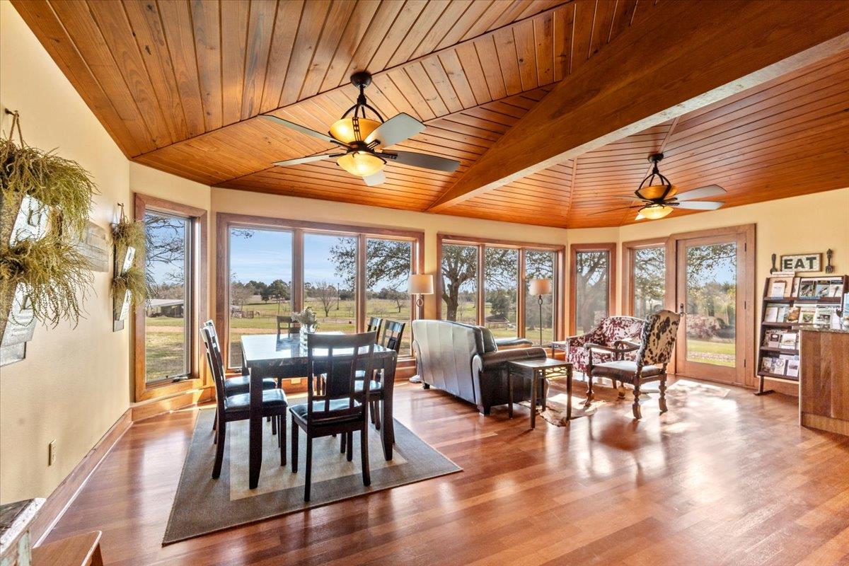 1163 Private Road 6002 Property Photo 4