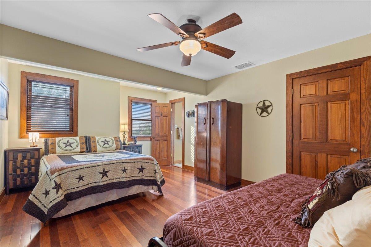 1163 Private Road 6002 Property Photo 18