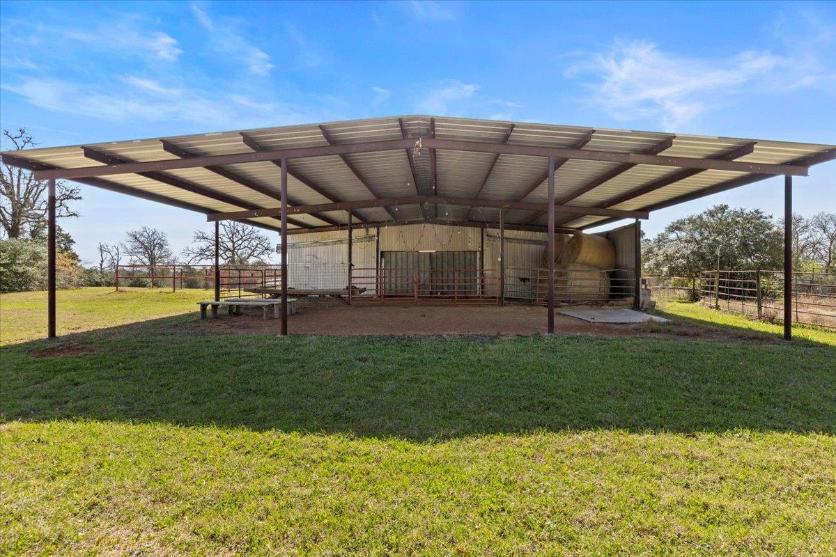 1163 Private Road 6002 Property Photo 29