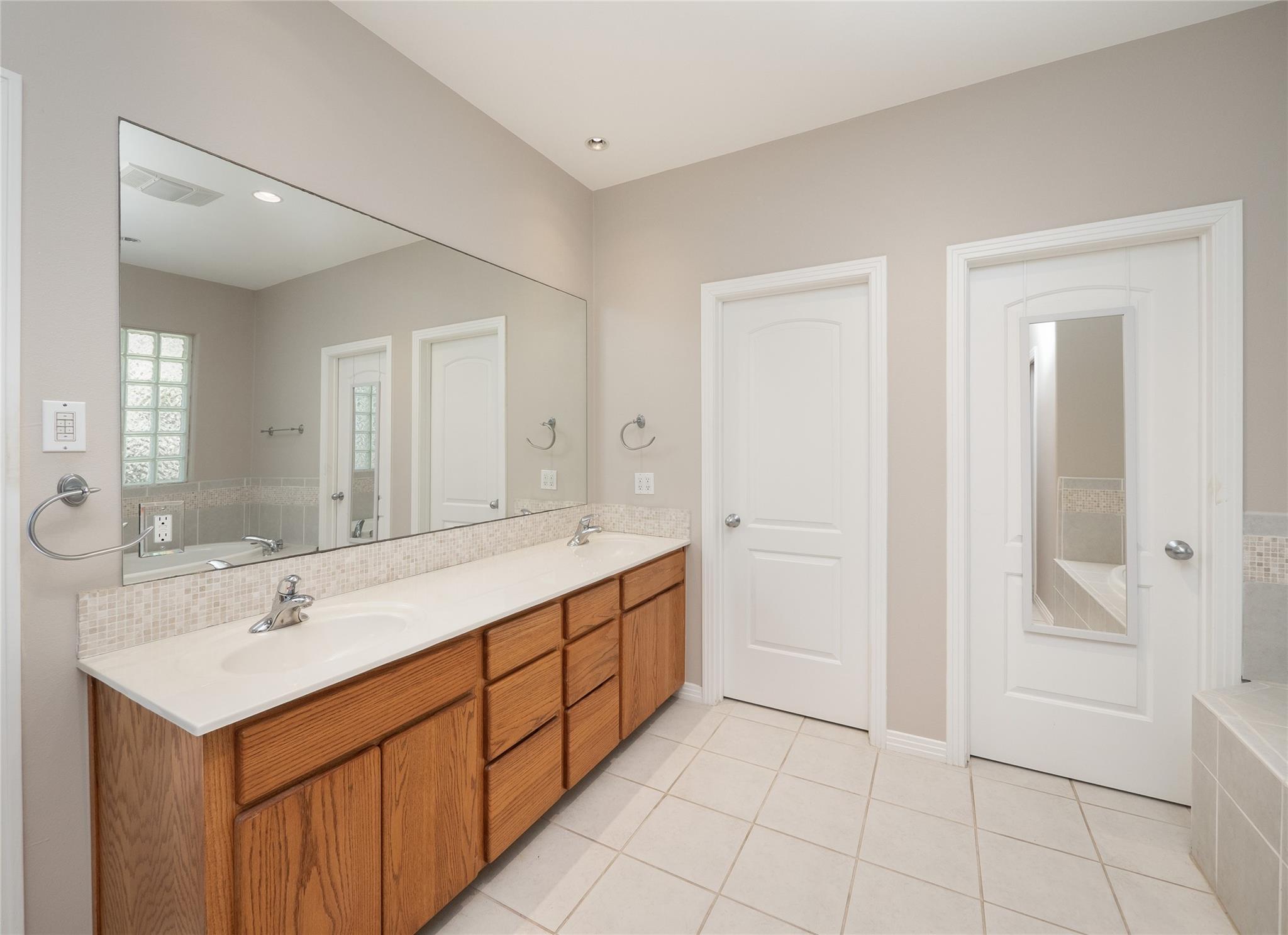 112 Twin Saddles None Property Photo 18