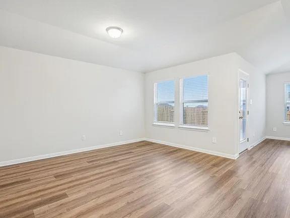 225 Little Green Trl Property Photo 4