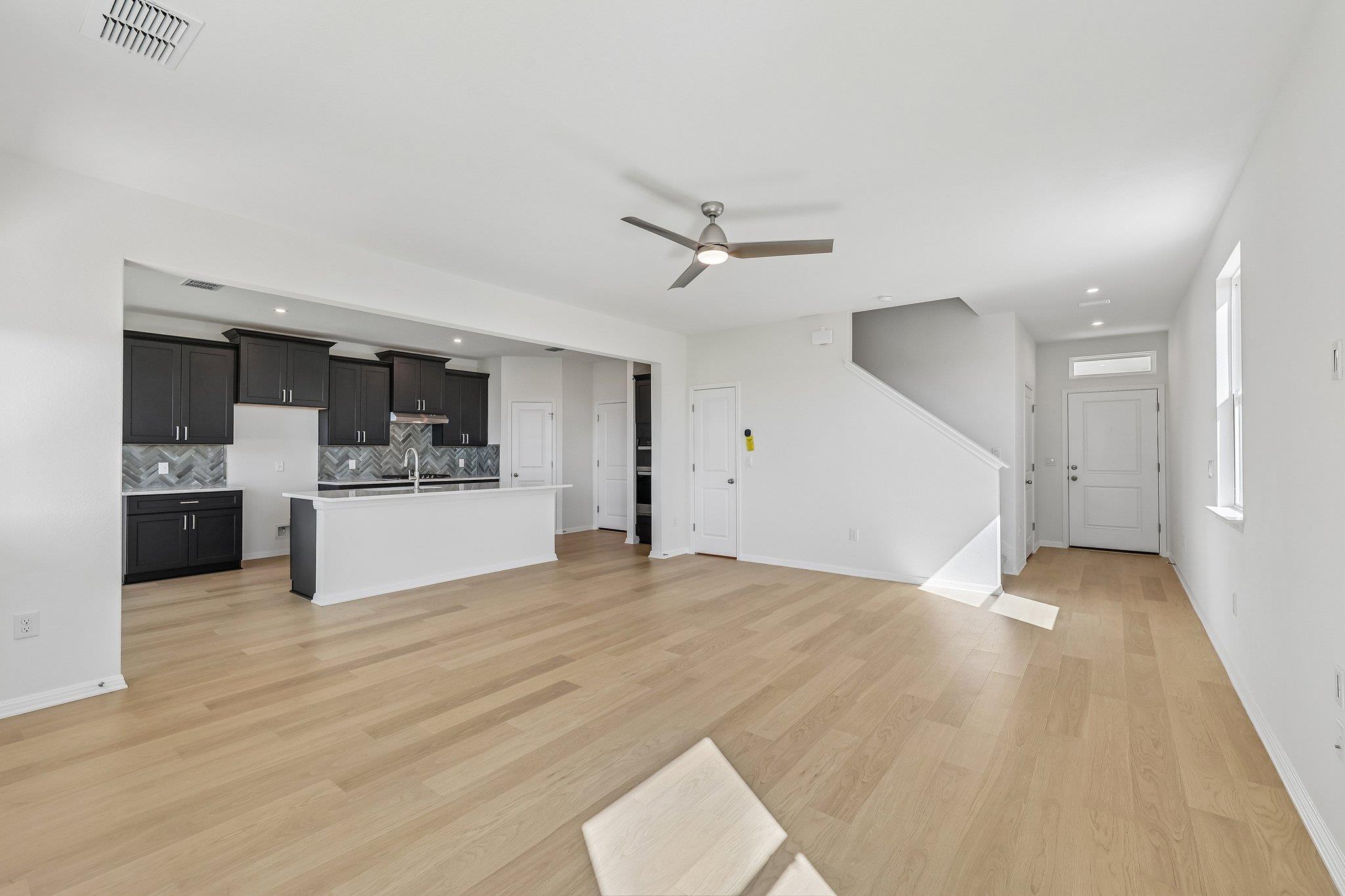311 Young St Property Photo 4