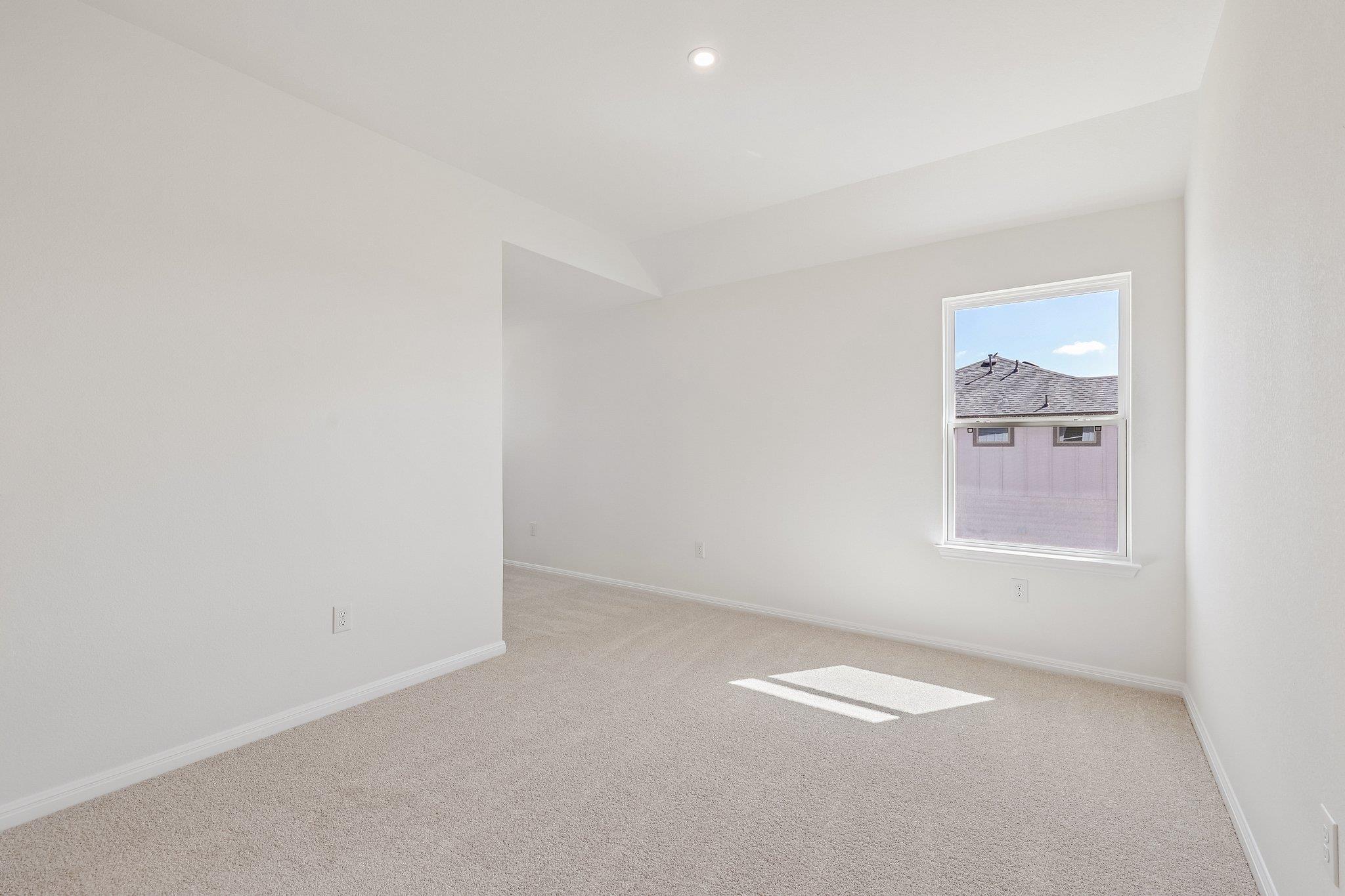 311 Young St Property Photo 10