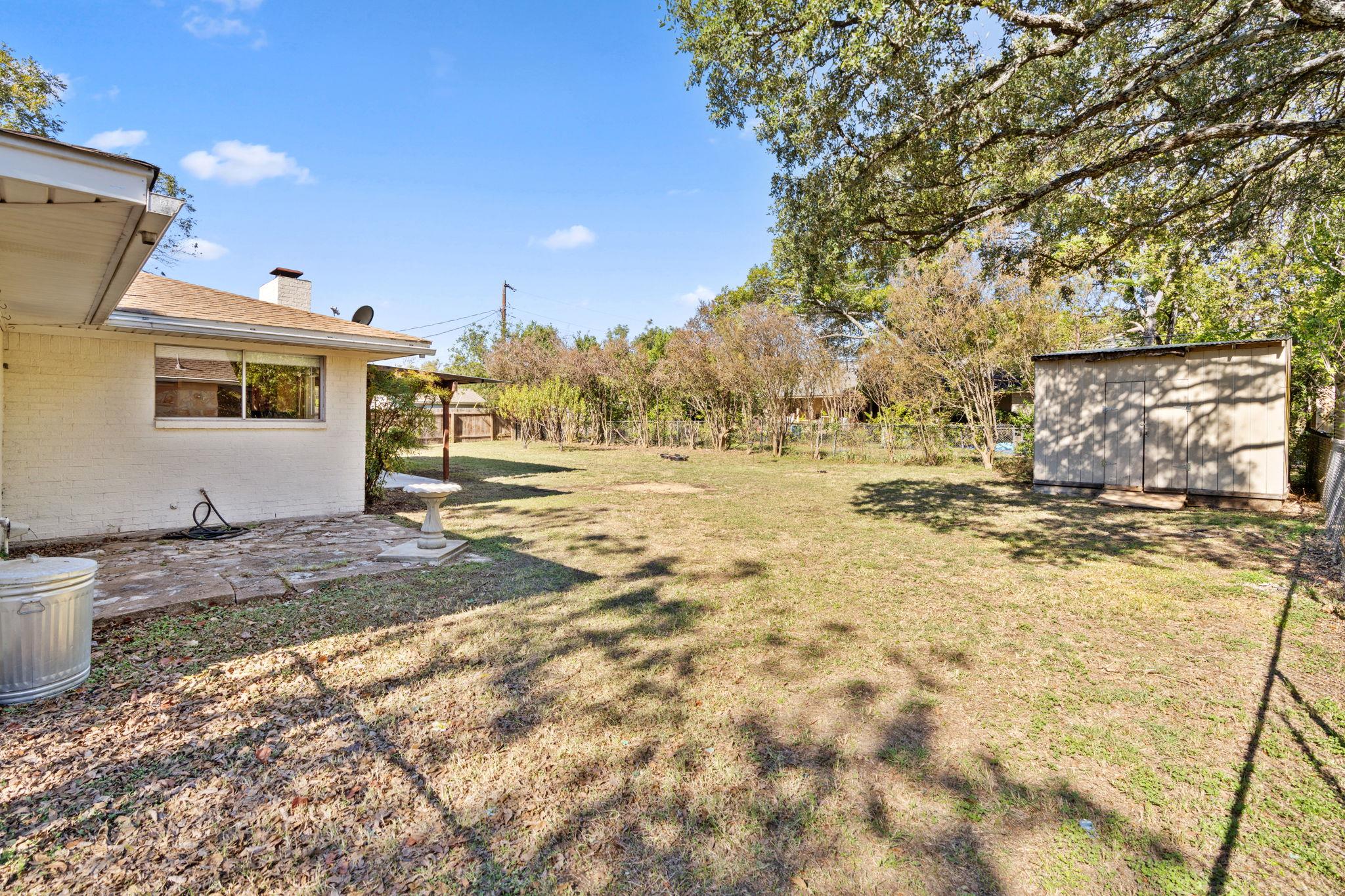 418 Hernandos Loop Property Photo 20