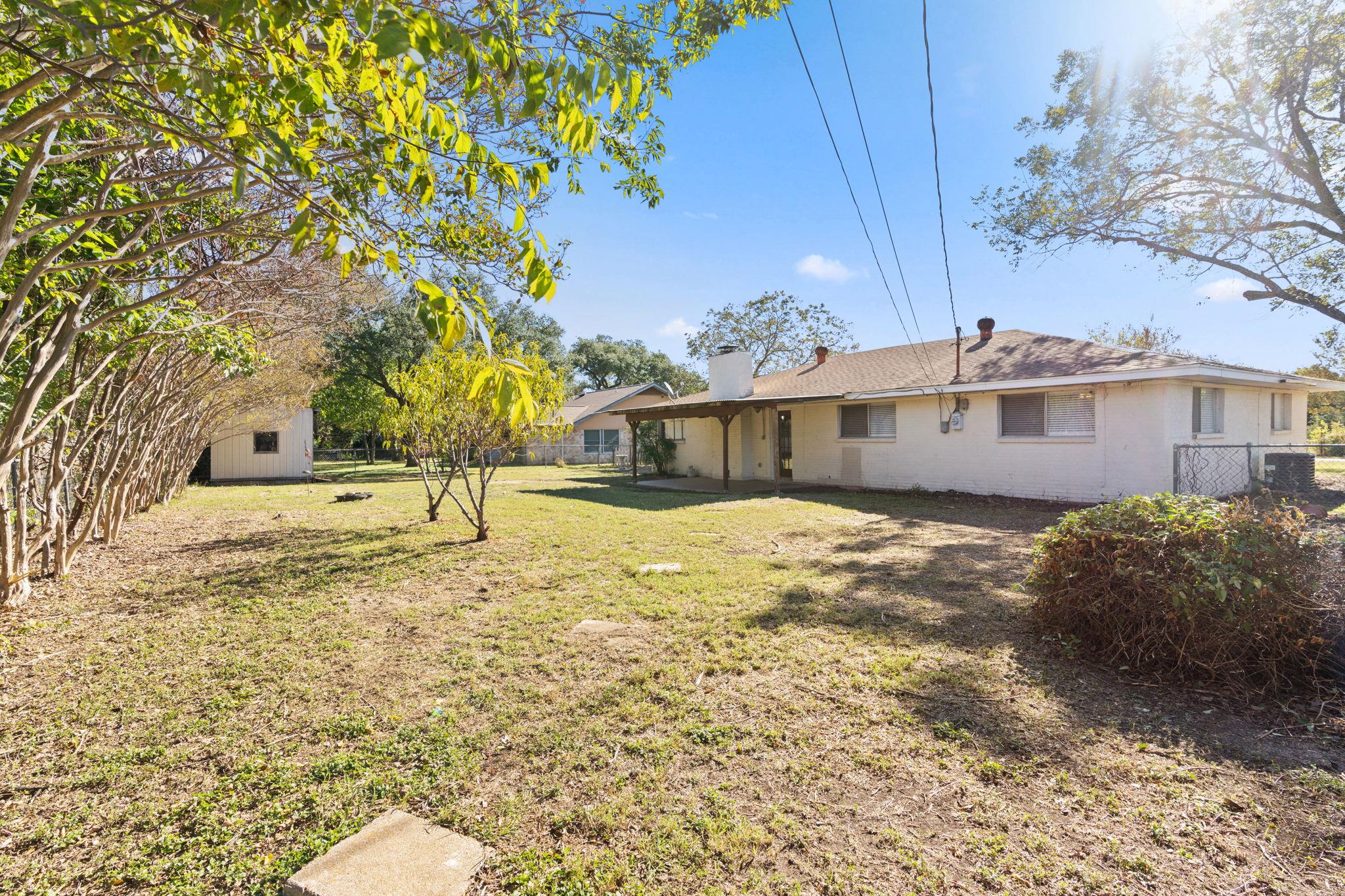 418 Hernandos Loop Property Photo 23