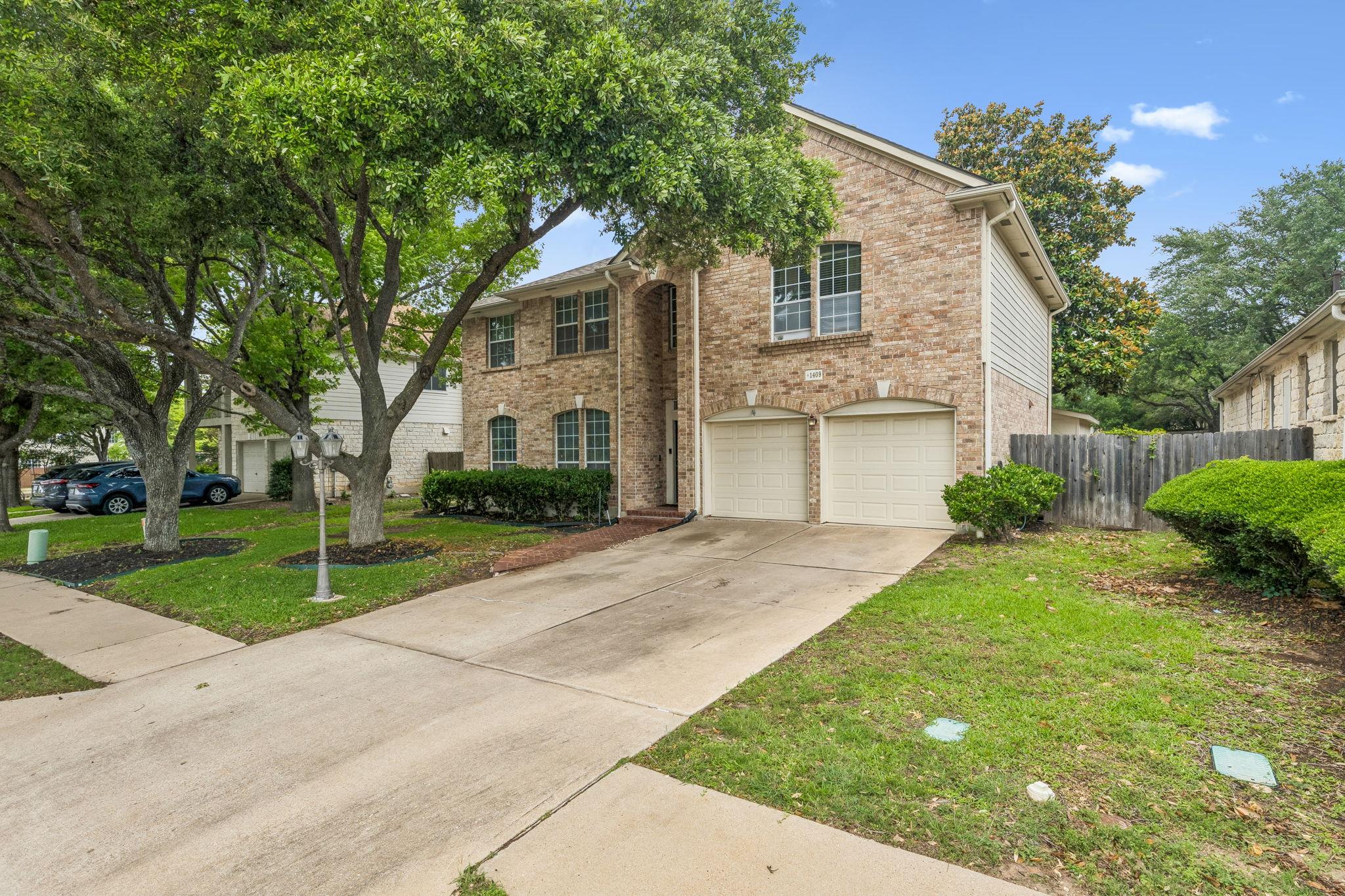 1409 Deer Horn Dr Property Photo 1