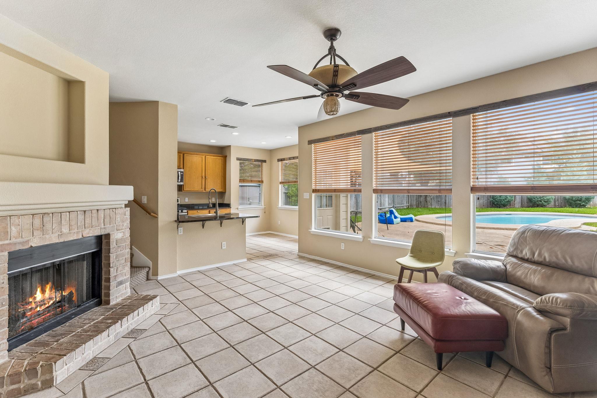 1409 Deer Horn Dr Property Photo 4
