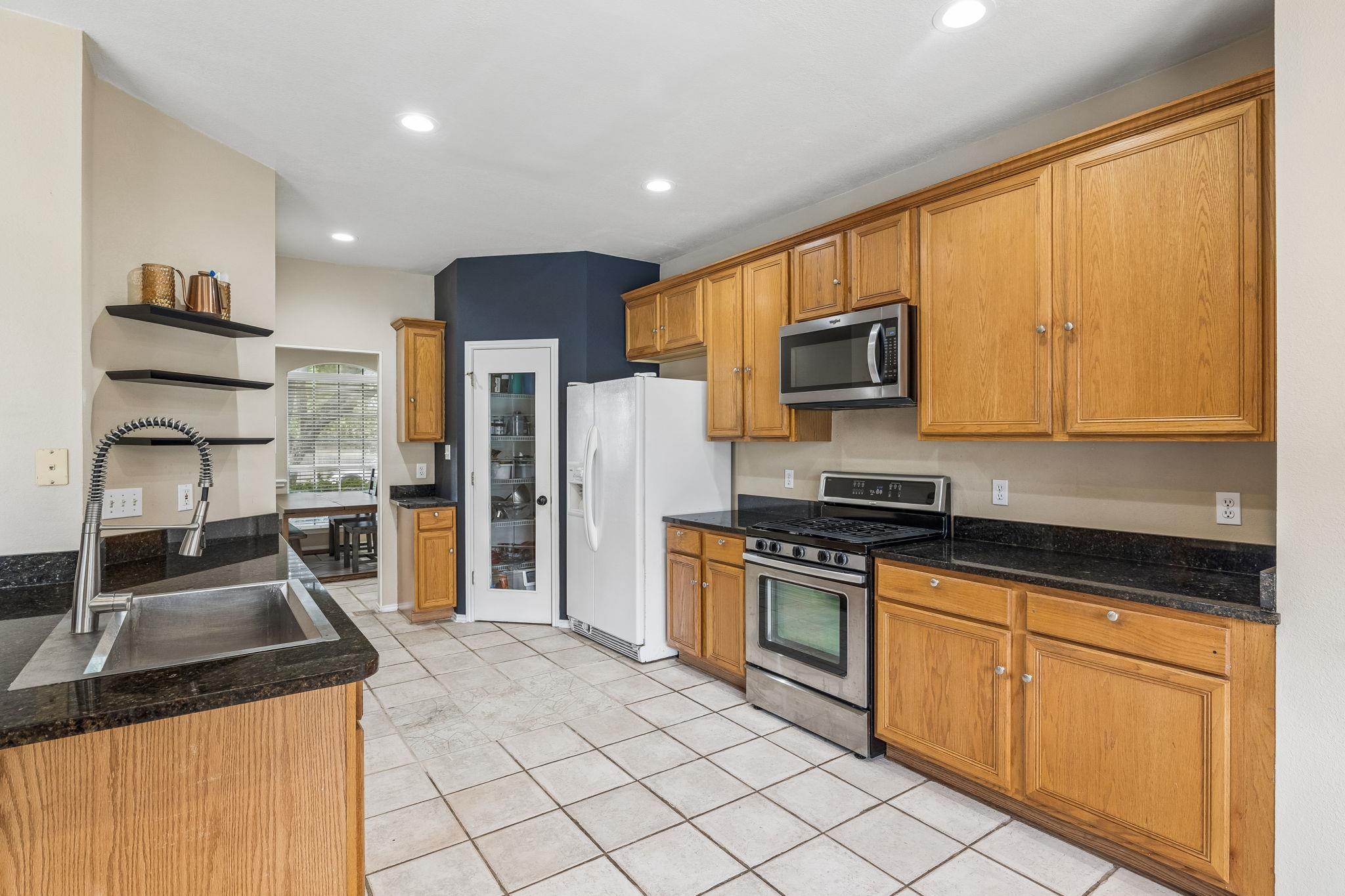 1409 Deer Horn Dr Property Photo 12